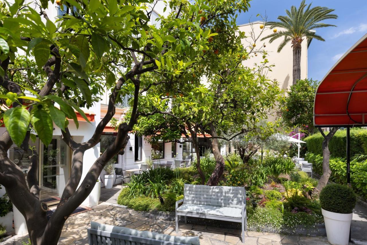 Western Brice Garden Hotel 4*