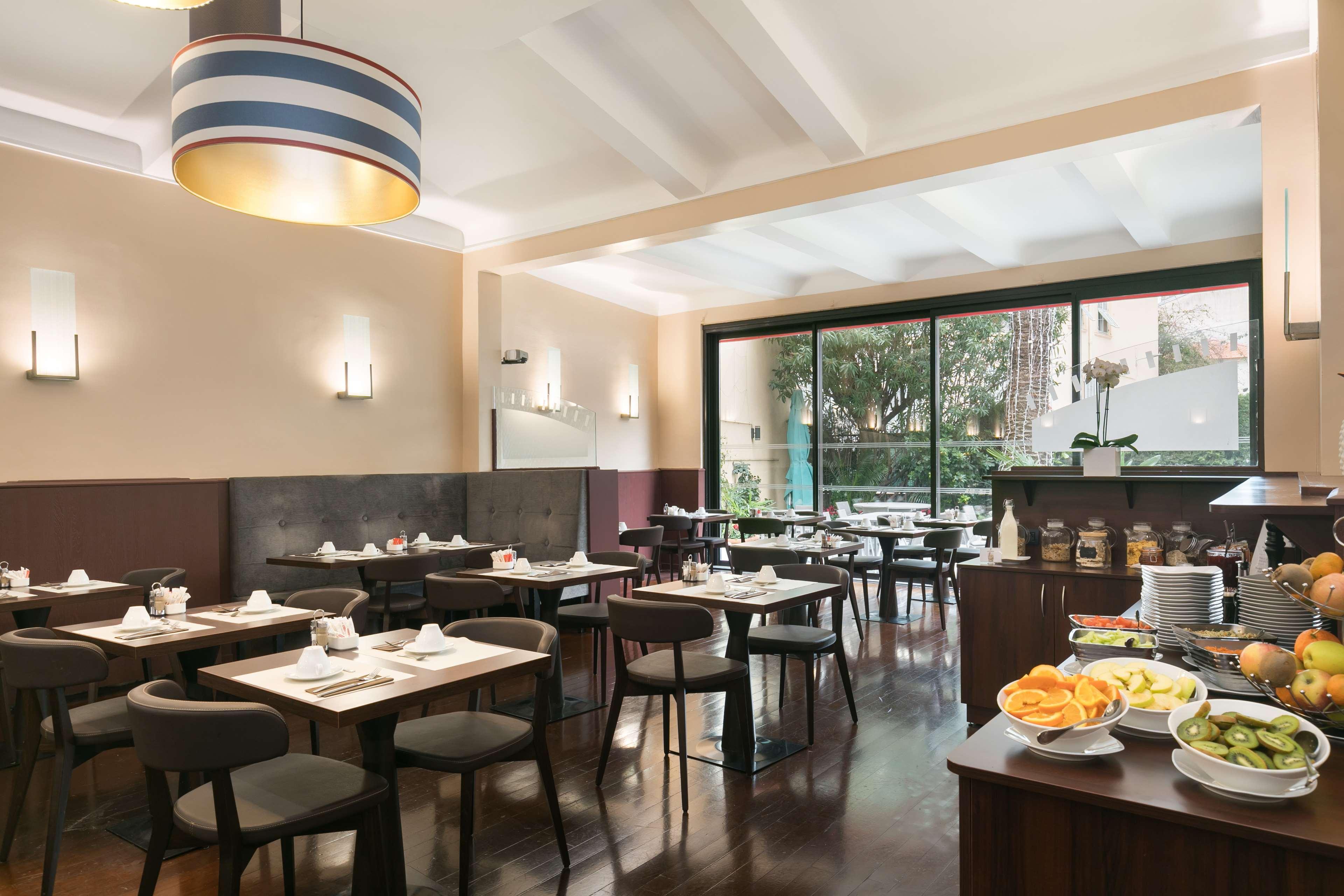 Hotel Western Brice Garden 4*